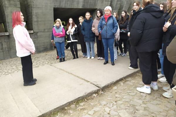 Учащиеся колледжа посетили мемориальные комплексы